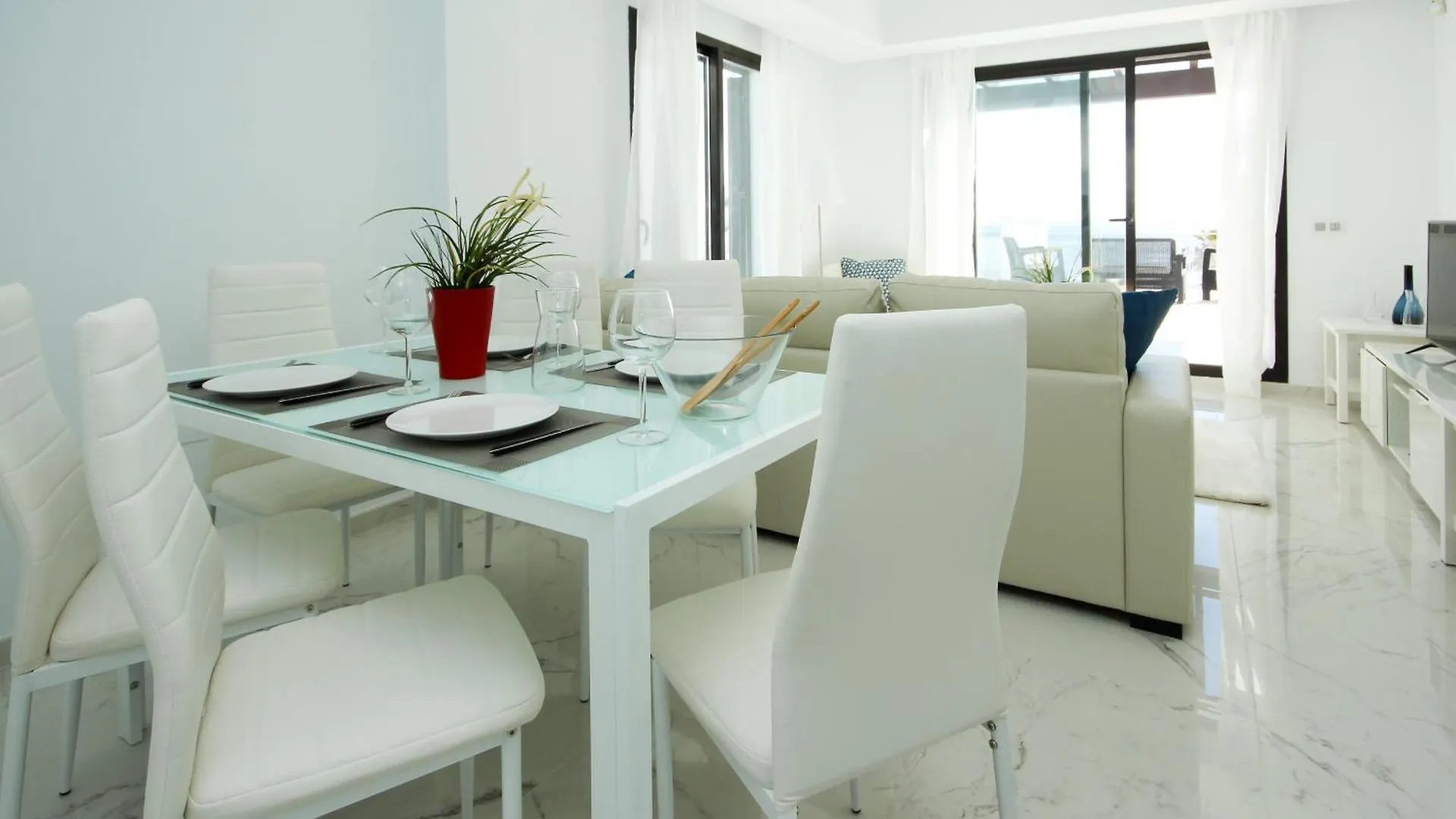 Beachfront Penthouse With Sea Views, Hot Tub, Bbq Casares