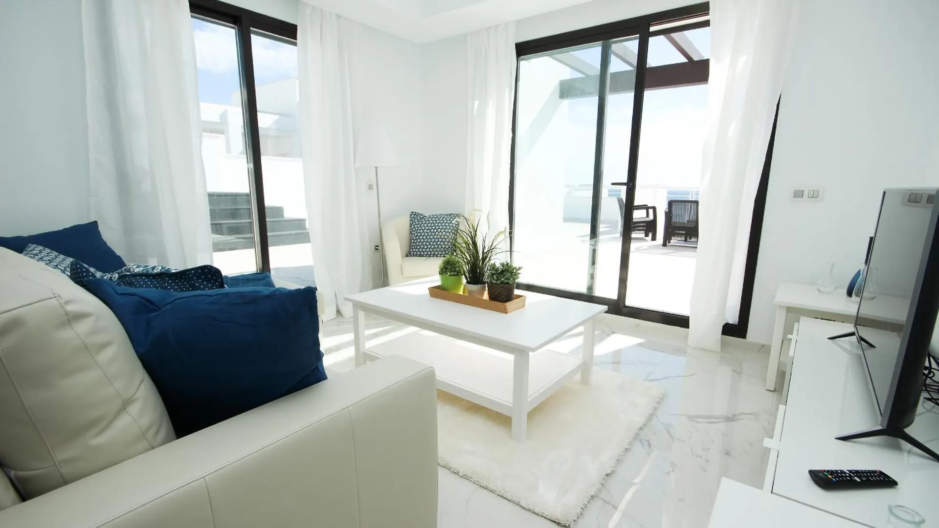 Beachfront Penthouse With Sea Views, Hot Tub, Bbq Casares Spain