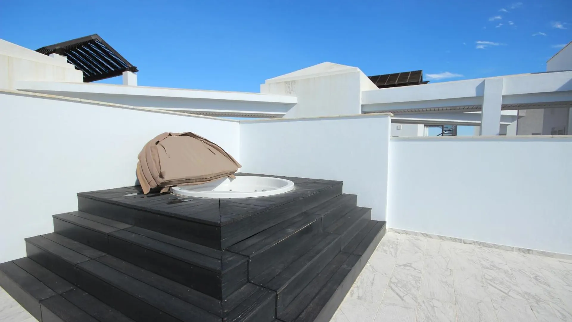 Beachfront Penthouse With Sea Views, Hot Tub, Bbq Casares 0*,  Spain